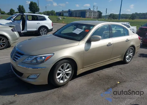 2012 Hyundai Genesis 3.8 z USA, uszkodzony, nr VIN KMHGC4DD9CU166391